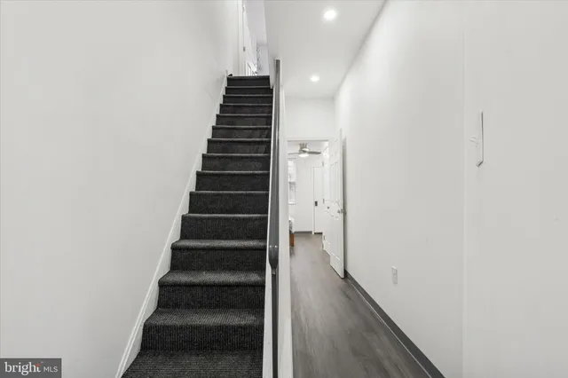 a view of an entryway