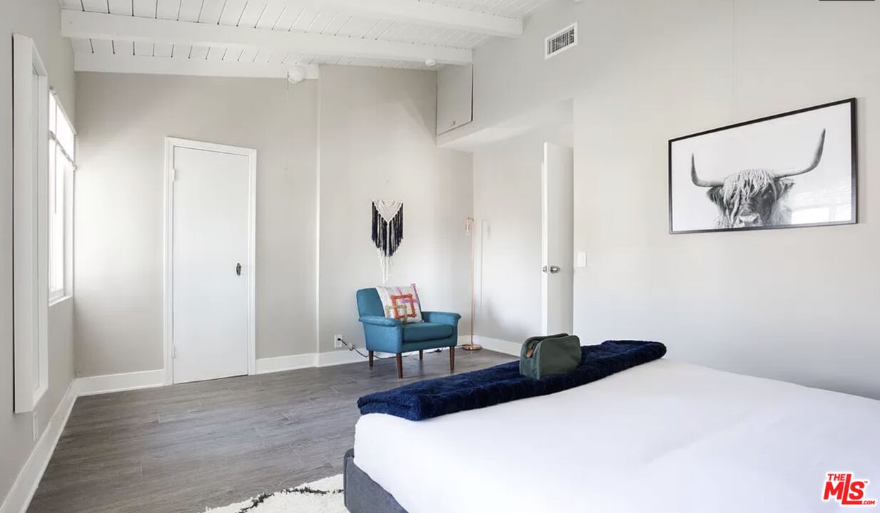 8100 West 83rd Street Playa del Rey, CA 90293 - Photo 12 of 25