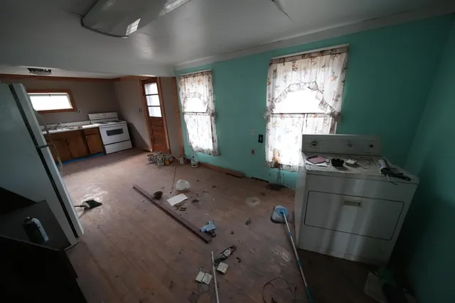 $24,900 | 228 U.S. Rte 1, Bridgewater, ME 04735