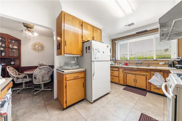 $850,000 | 640 West Palmer Street, Compton, CA 90220