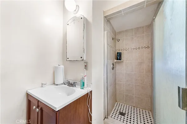 $850,000 | 640 West Palmer Street, Compton, CA 90220