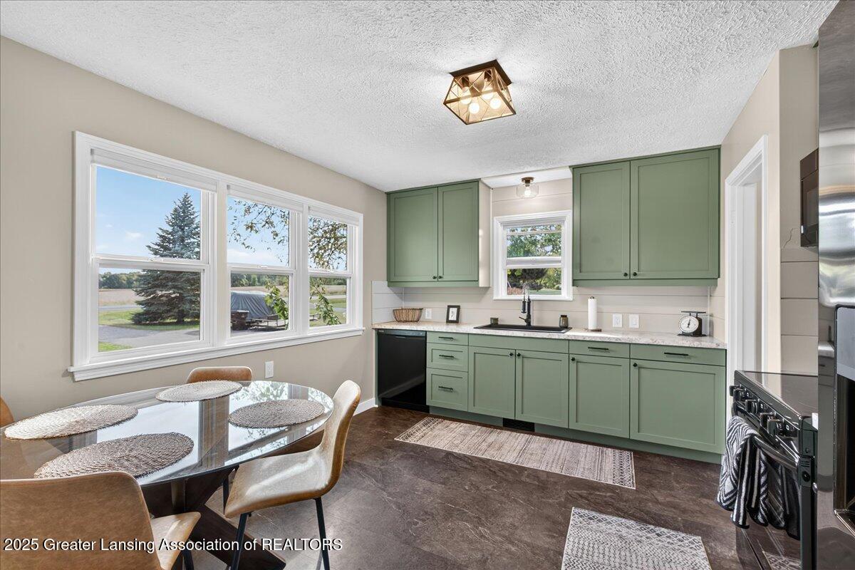 7599 Alward Road Laingsburg, MI 48848 - Photo 8 of 39 17-Media Jett - 27