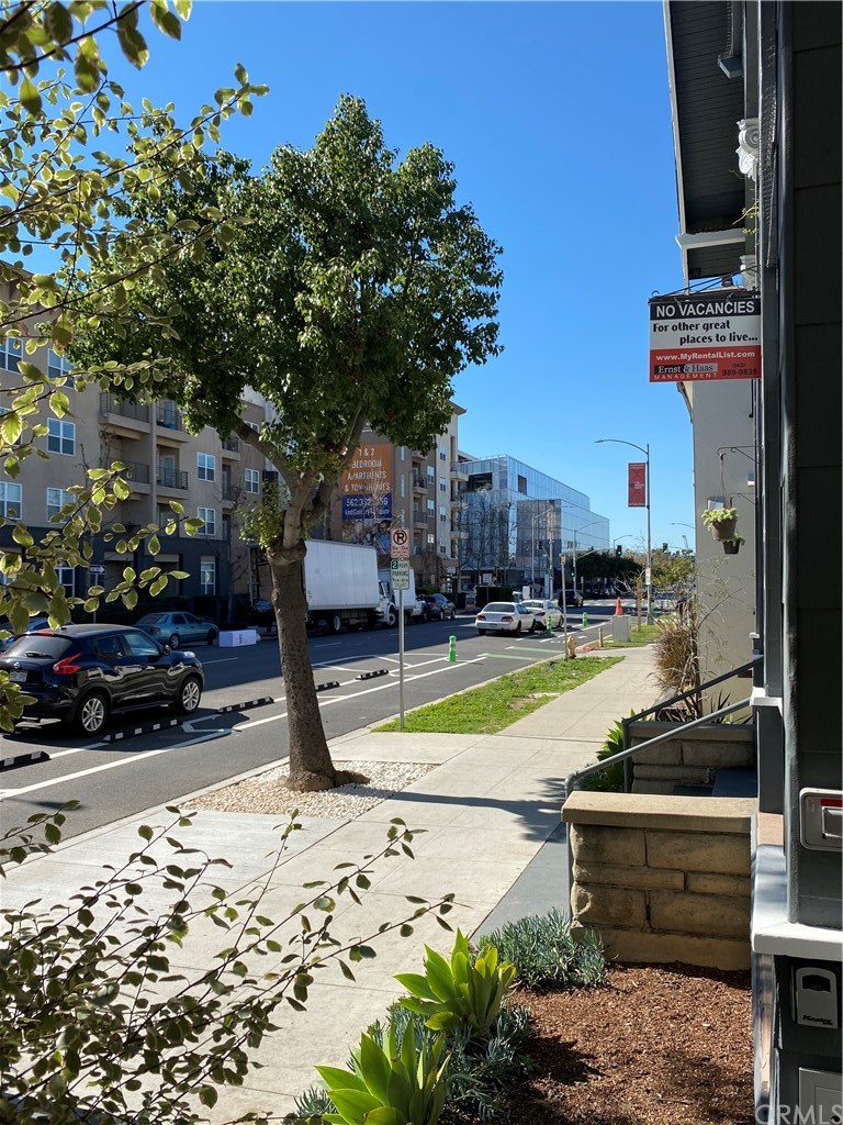 421 West 3rd Street Long Beach, CA 90802 - Photo 34 of 35 Facing West. New Court house