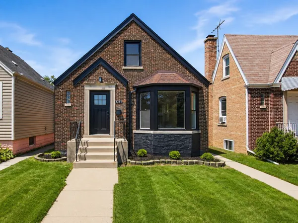 $629,000 | 3250 North Olcott Avenue, Chicago, IL 60634