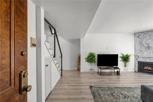 $605,000 | 11274 Morrison Street, Unit 2, North Hollywood, CA 91601