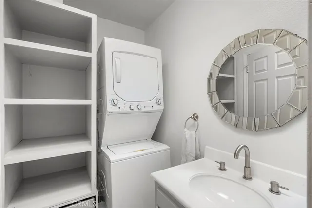 $605,000 | 11274 Morrison Street, Unit 2, North Hollywood, CA 91601