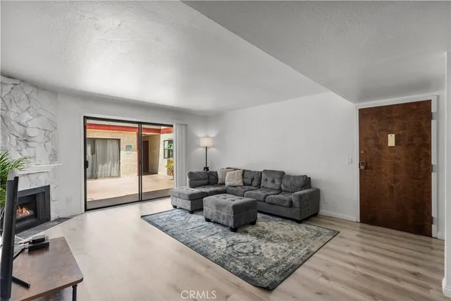 $605,000 | 11274 Morrison Street, Unit 2, North Hollywood, CA 91601