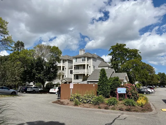 $463,000 | 200 Falls Boulevard, Unit B305, Quincy, MA 02169