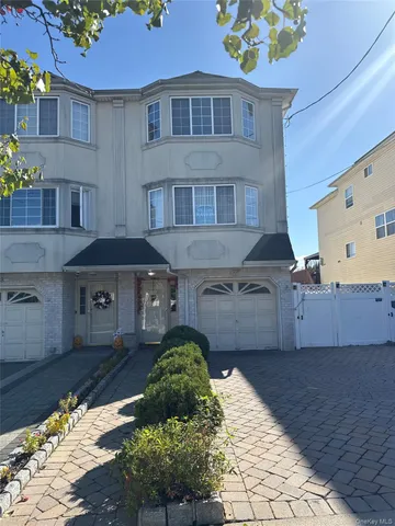 $789,500 | 105 Churchill Avenue | Woodrow