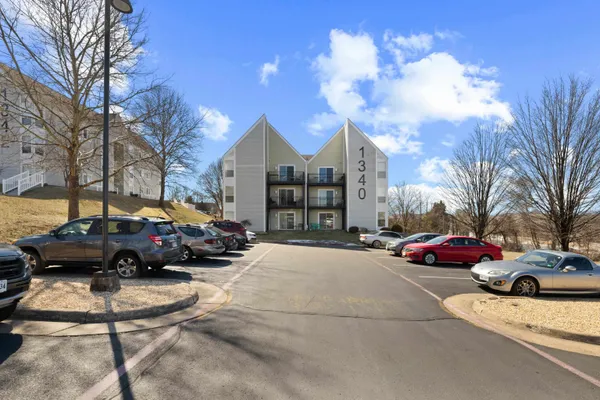 $194,000 | 1340 Hunters Road, Unit D, Harrisonburg, VA 22801