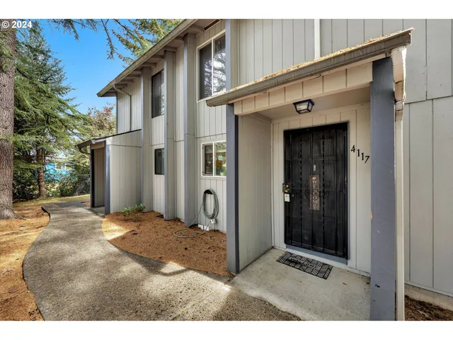 $300,000 | 4117 Northeast 8th Street, Gresham, OR 97030
