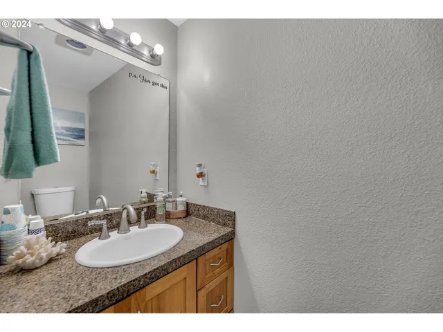 $300,000 | 4117 Northeast 8th Street, Gresham, OR 97030