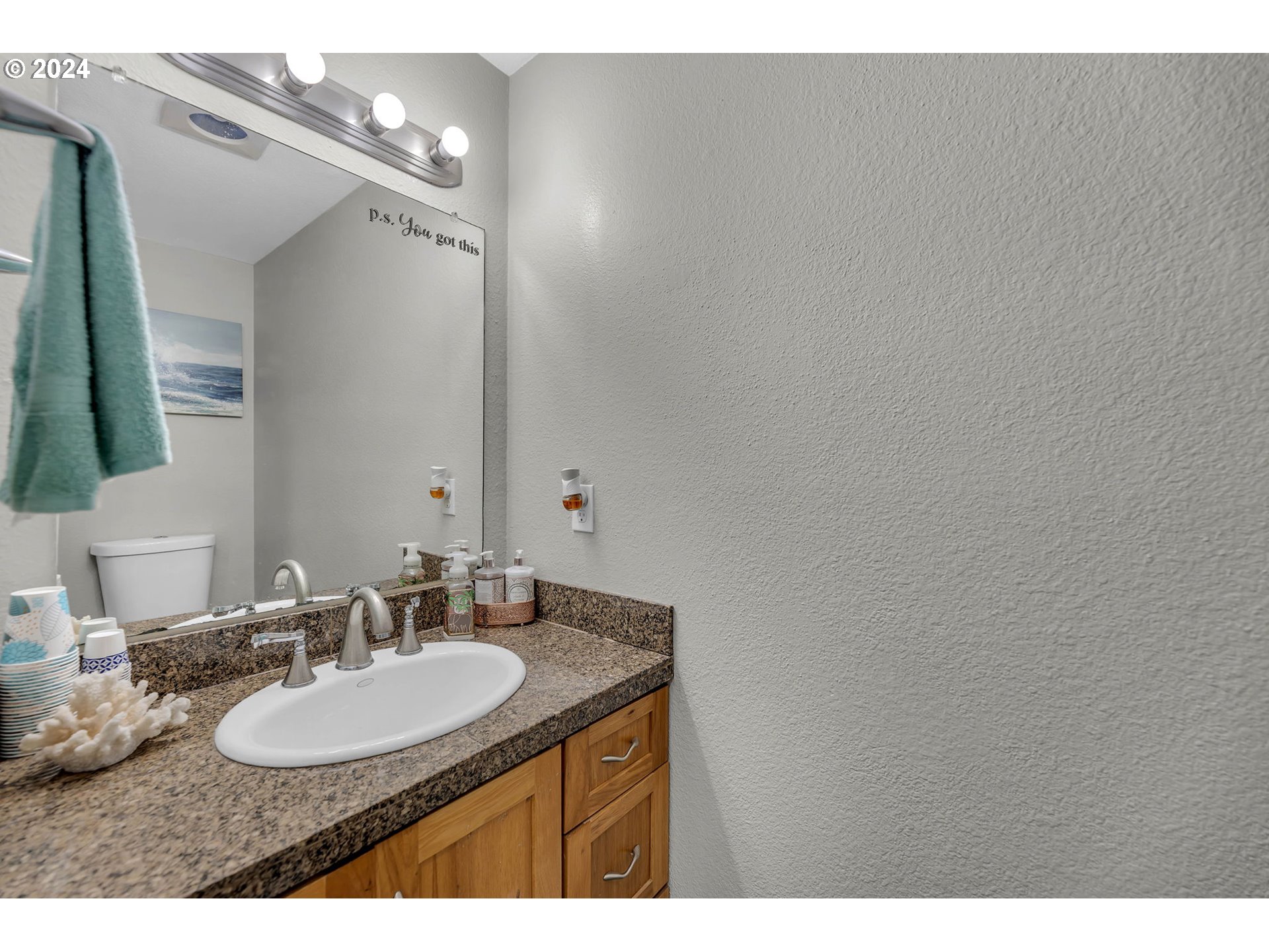 4117 Northeast 8th Street Gresham, OR 97030 - Photo 4 of 13 Living Room