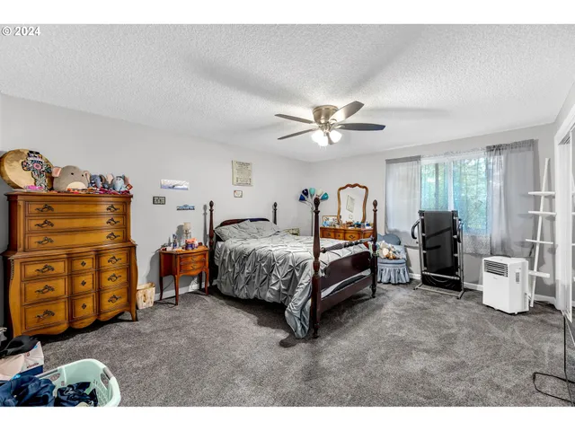 $300,000 | 4117 Northeast 8th Street, Gresham, OR 97030