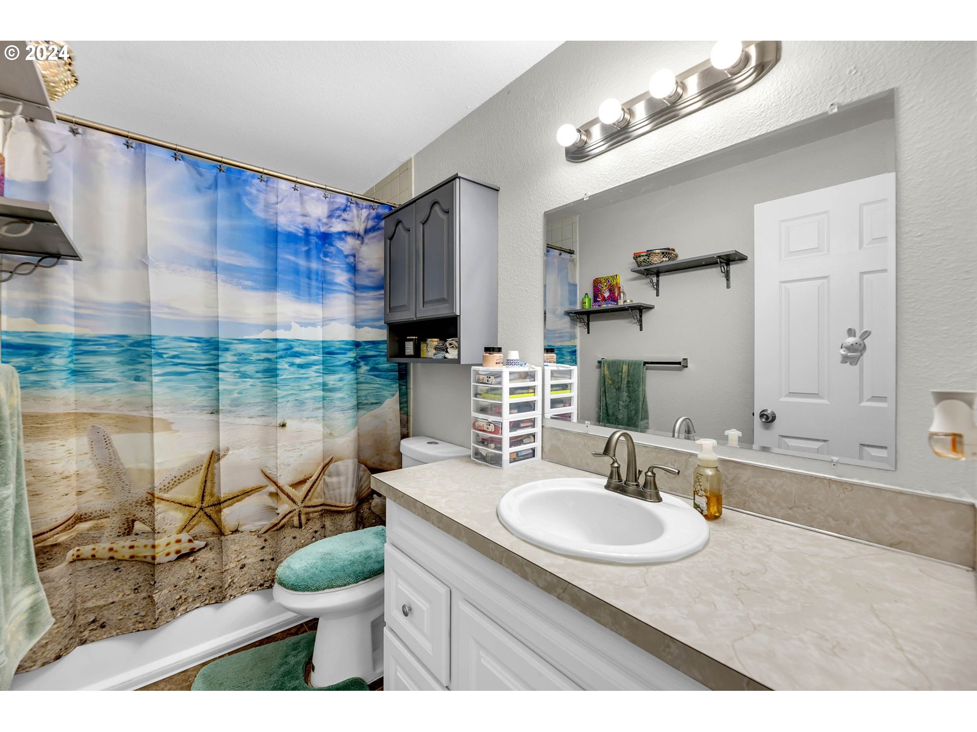 4117 Northeast 8th Street Gresham, OR 97030 - Photo 8 of 13 Bedroom