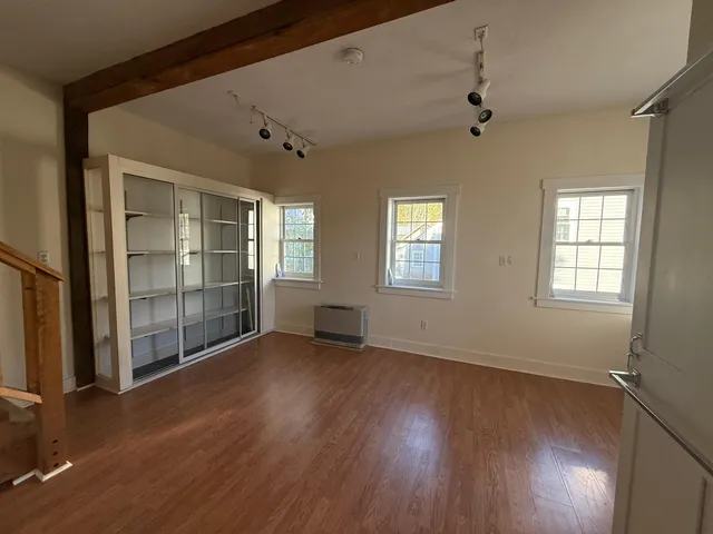 $2,000 | 9 Depot Road, Unit CARRIAGE HOUSE, Chichester, NH 03258