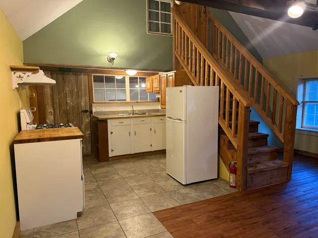 $2,000 | 9 Depot Road, Unit CARRIAGE HOUSE, Chichester, NH 03258