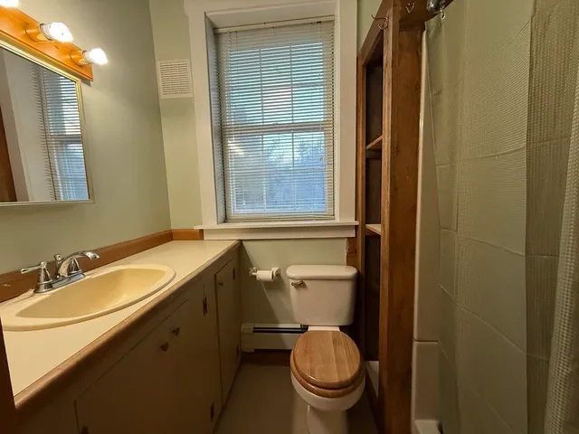 $2,000 | 9 Depot Road, Unit CARRIAGE HOUSE, Chichester, NH 03258