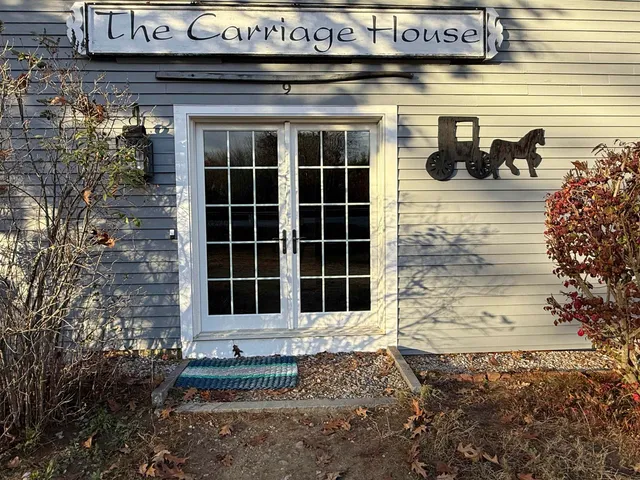 $2,000 | 9 Depot Road, Unit CARRIAGE HOUSE, Chichester, NH 03258