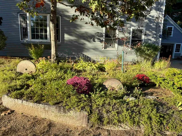 $2,000 | 9 Depot Road, Unit CARRIAGE HOUSE, Chichester, NH 03258