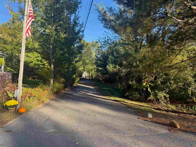 $2,000 | 9 Depot Road, Unit CARRIAGE HOUSE, Chichester, NH 03258