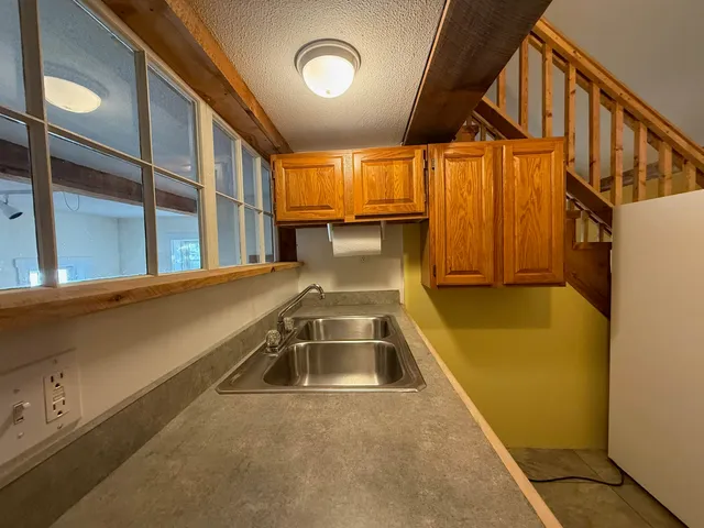 $2,000 | 9 Depot Road, Unit CARRIAGE HOUSE, Chichester, NH 03258