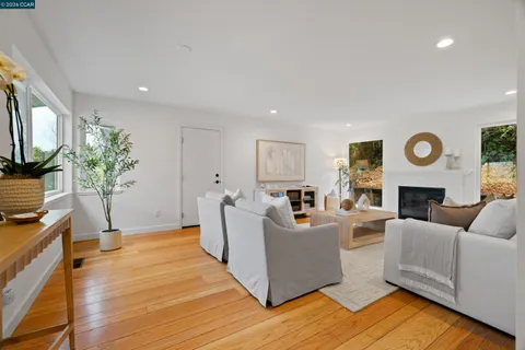 $1,365,000 | 2080 Essenay Avenue, Walnut Creek, CA 94597