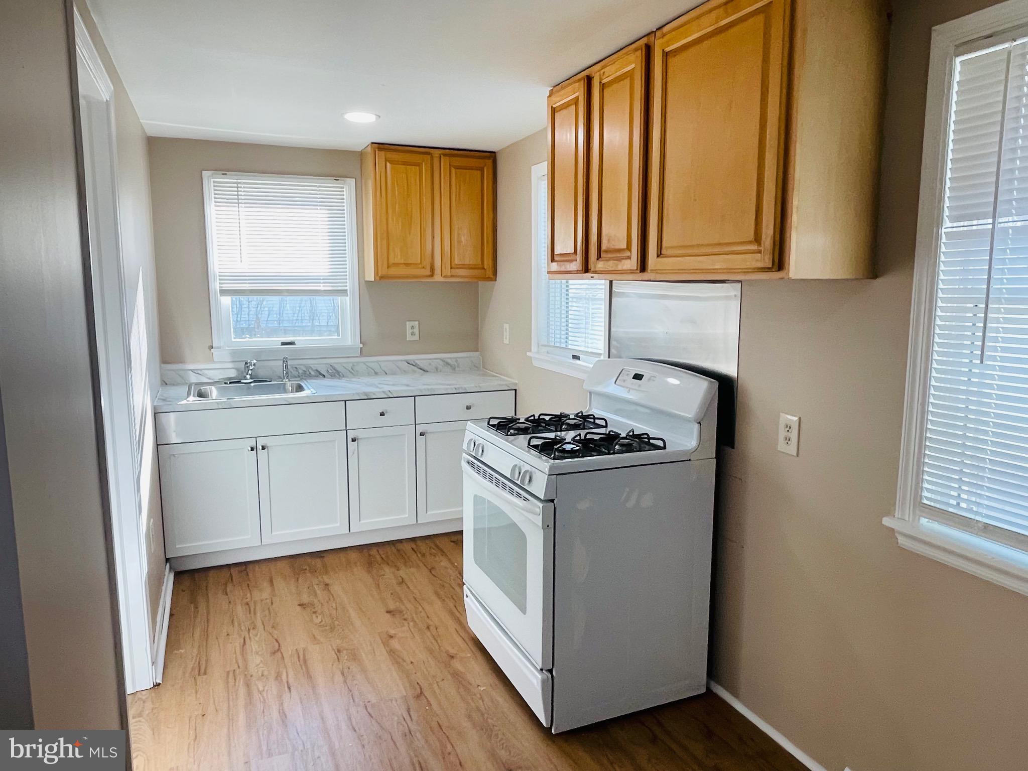 2819 Haddonfield Road Pennsauken, NJ 08110 - Photo 4 of 29