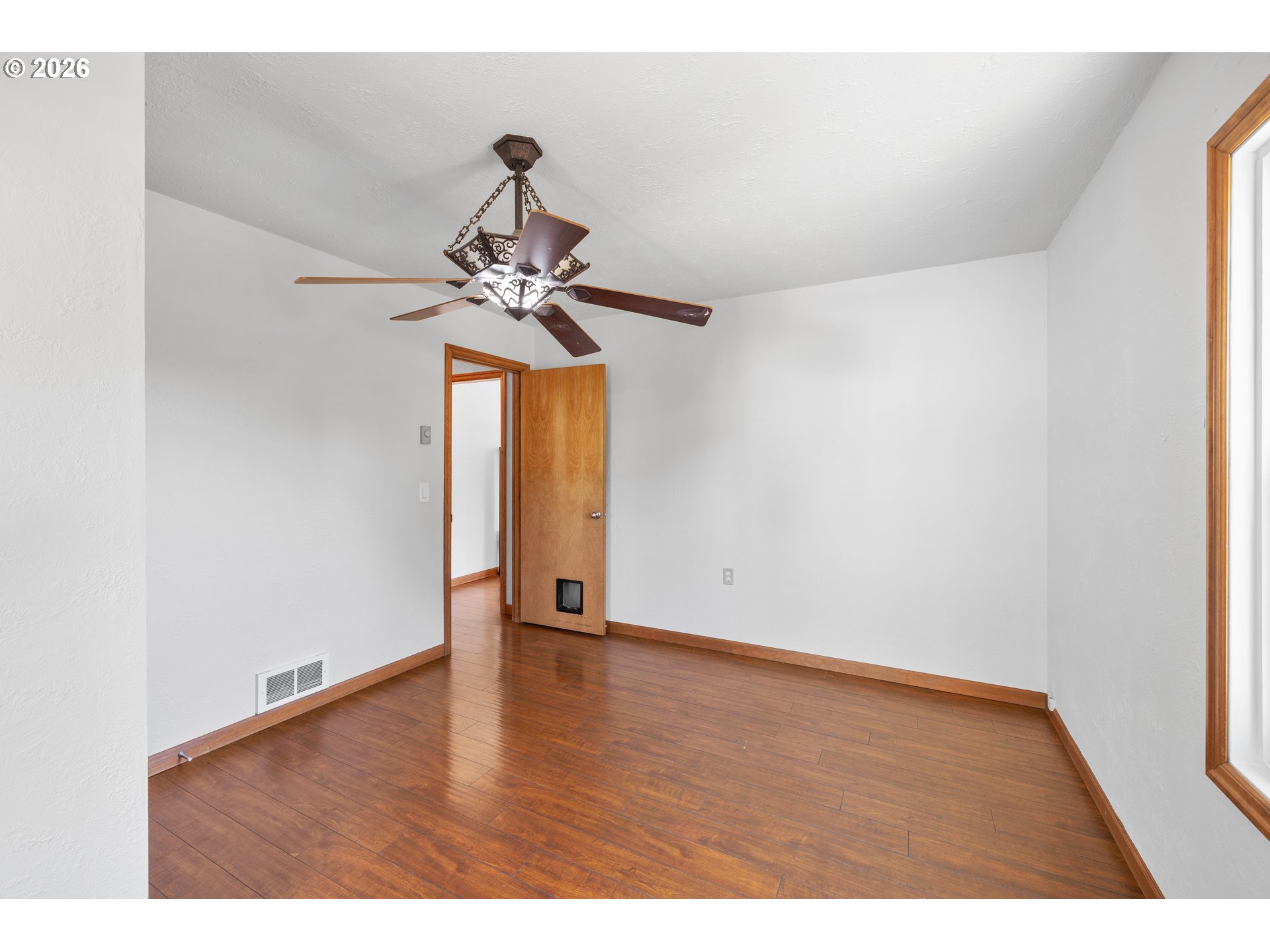 915 North Locust Street Canby, OR 97013 - Photo 14 of 35