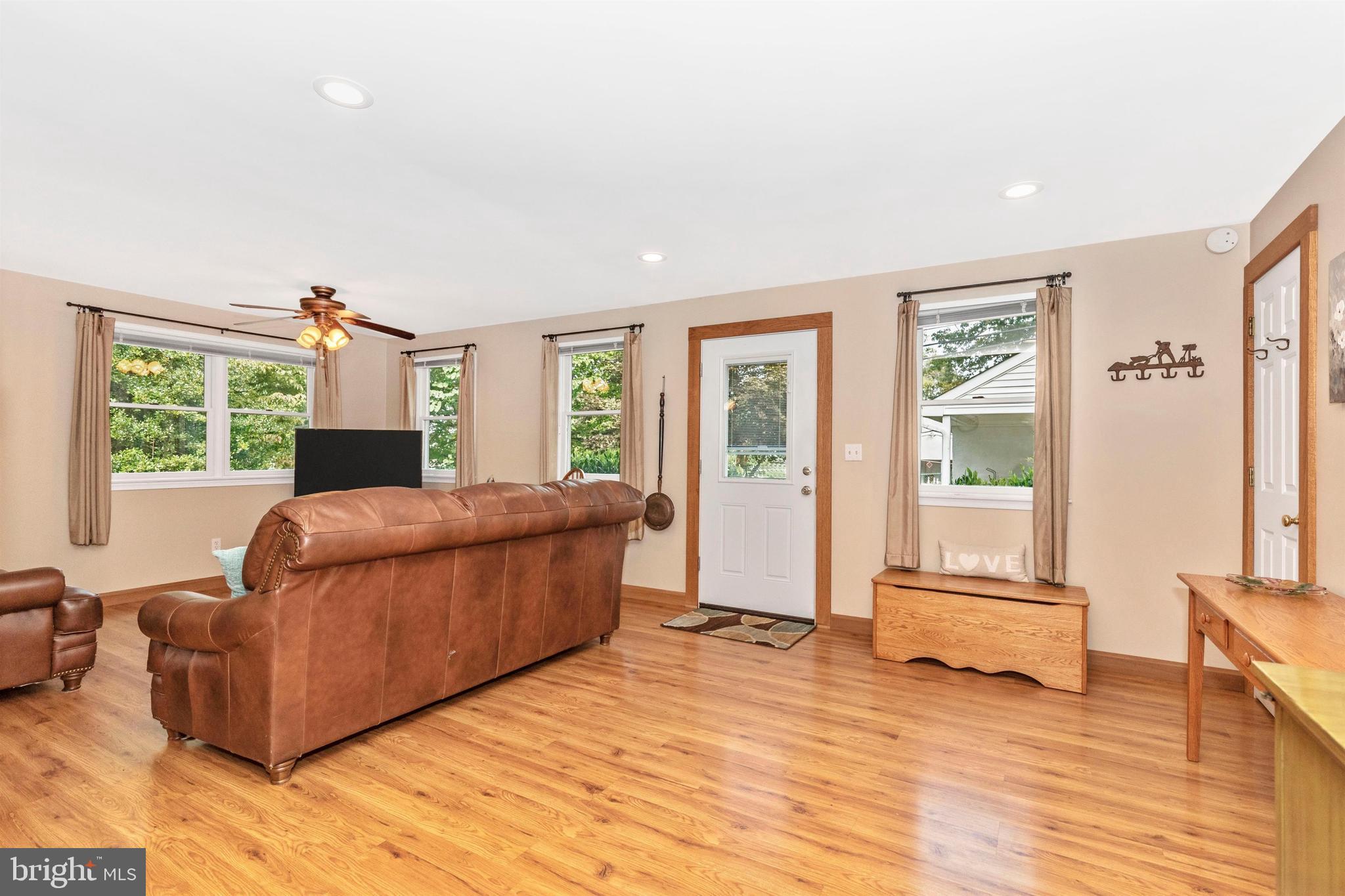 131 Redford Road Oreland, PA 19075 - Photo 27 of 85 Gallery Image 27
