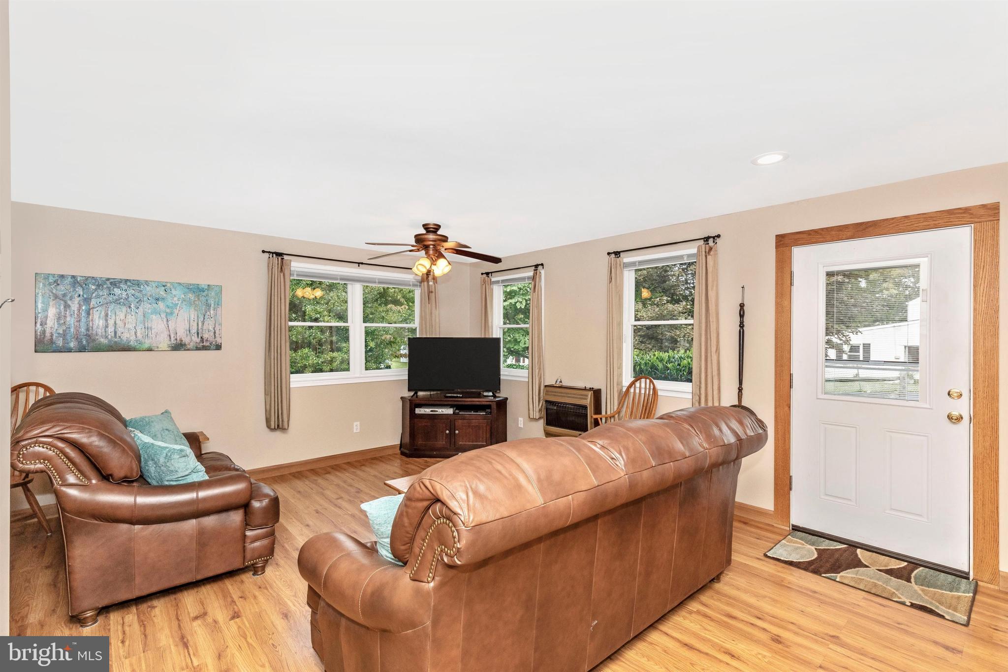 131 Redford Road Oreland, PA 19075 - Photo 28 of 85 Gallery Image 28