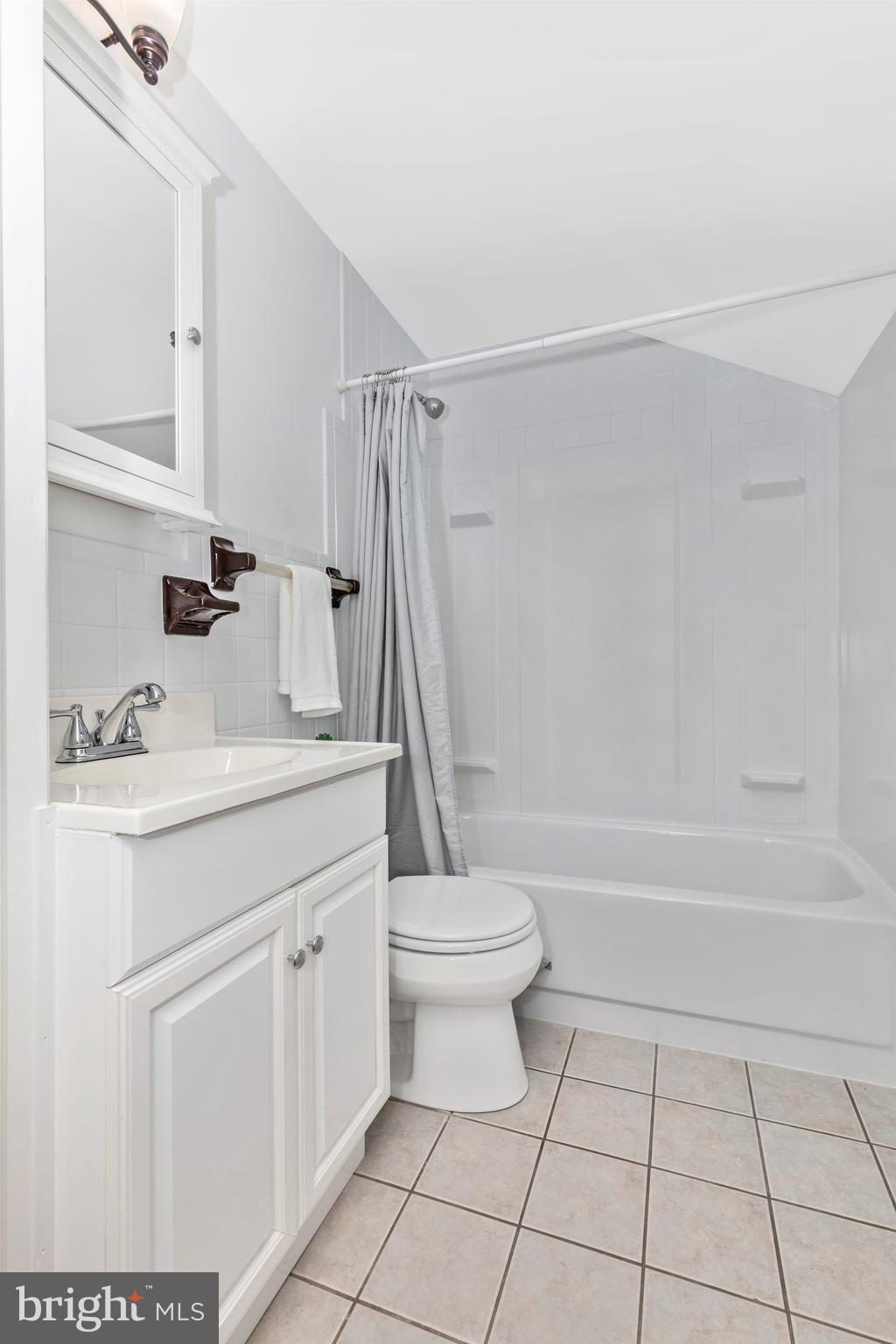 131 Redford Road Oreland, PA 19075 - Photo 47 of 85 Gallery Image 47
