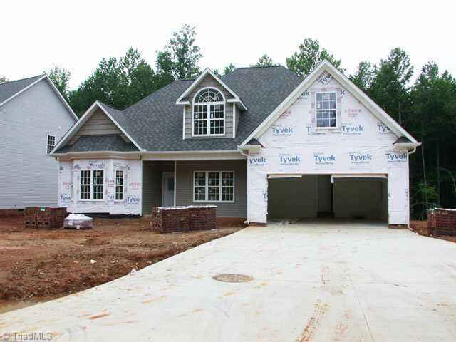 14 Barrocliff Road Clemmons, NC 27012 - Photo 1 of 5 Exterior Front.