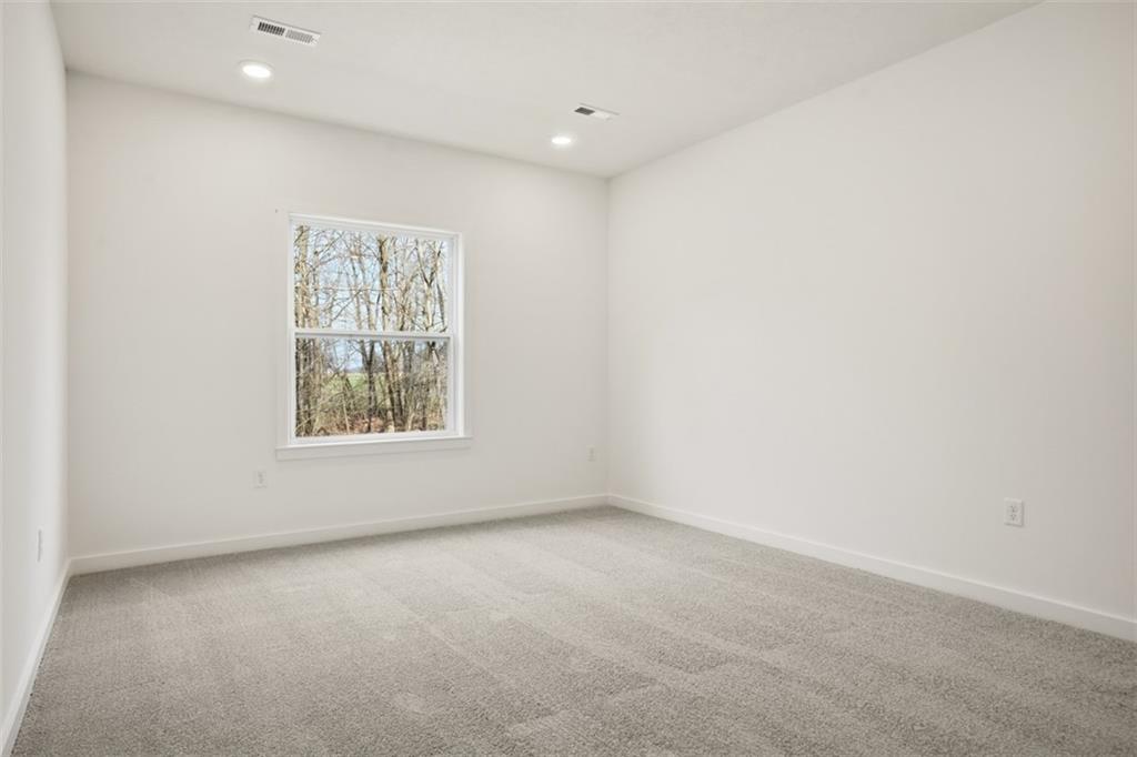 175 Raven Circle Sarver, PA 16055 - Photo 12 of 18 Primary Bedroom