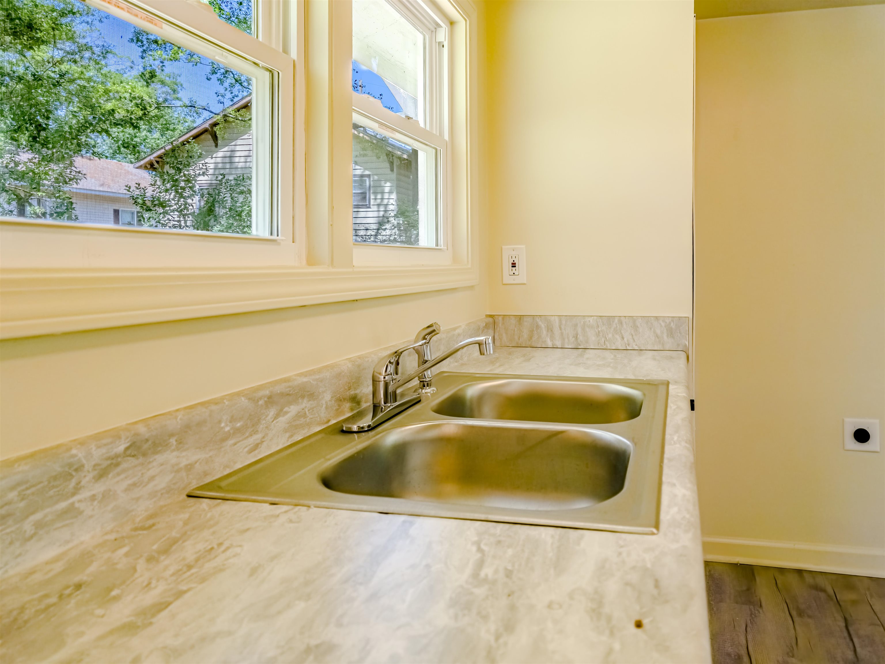 100 Spruce Street Gaffney, SC 29340 - Photo 27 of 37