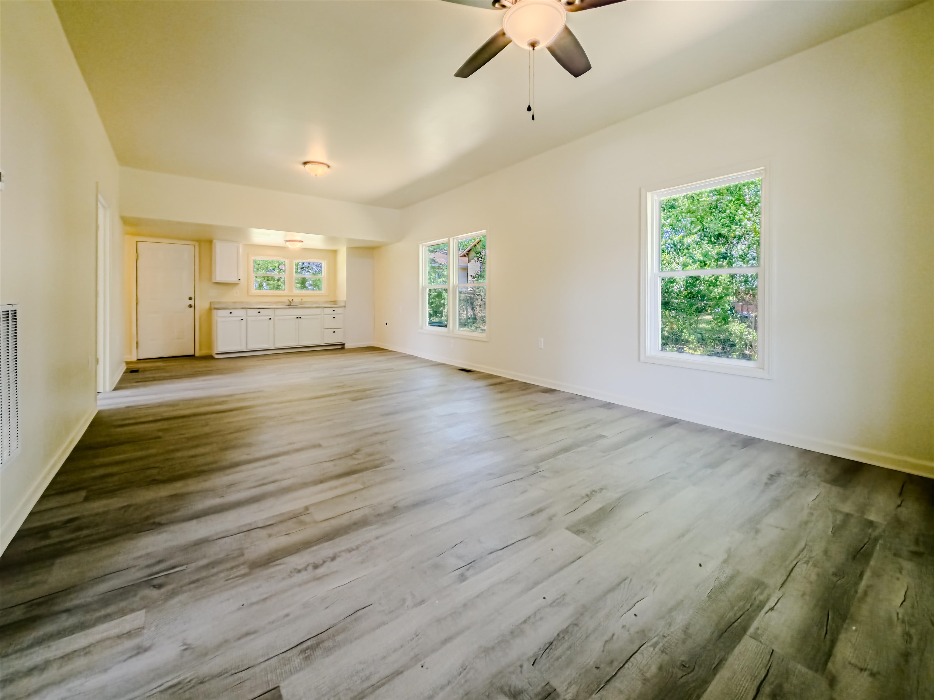 100 Spruce Street Gaffney, SC 29340 - Photo 29 of 37