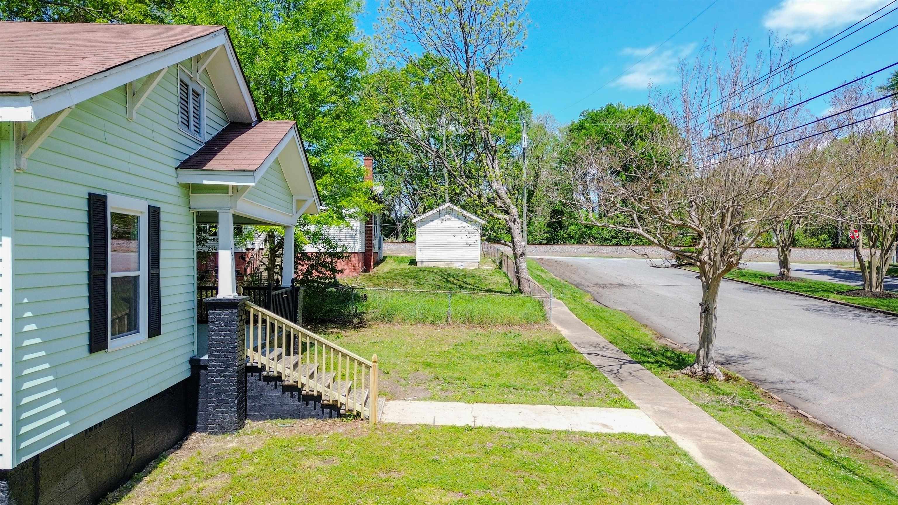 100 Spruce Street Gaffney, SC 29340 - Photo 4 of 37