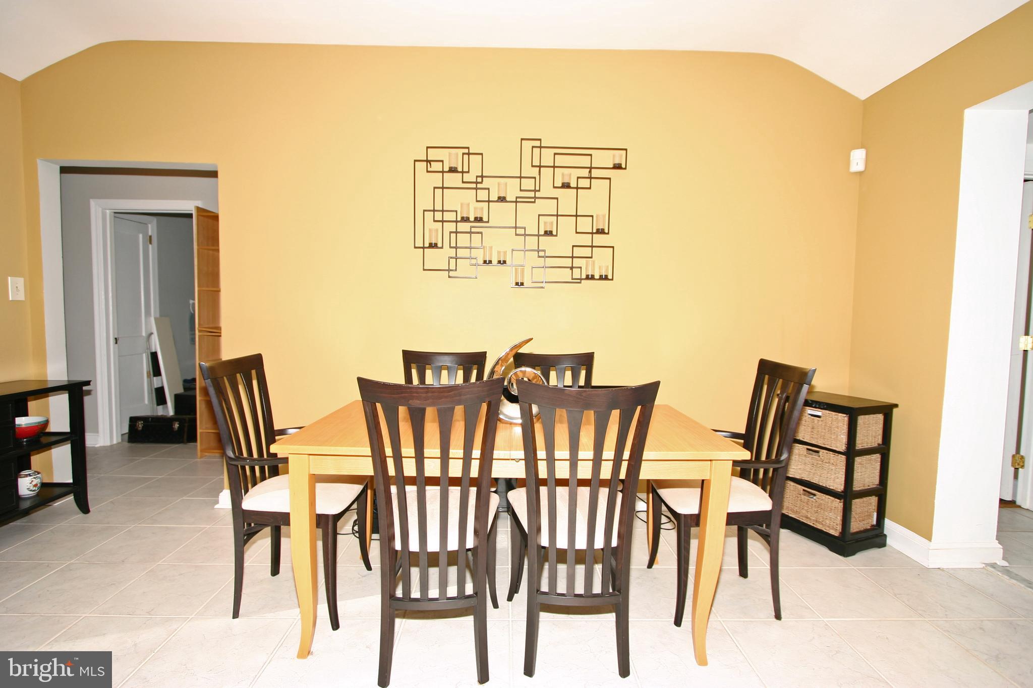 6613 Ridgeway Drive Springfield, VA 22150 - Photo 11 of 56 Dining Area