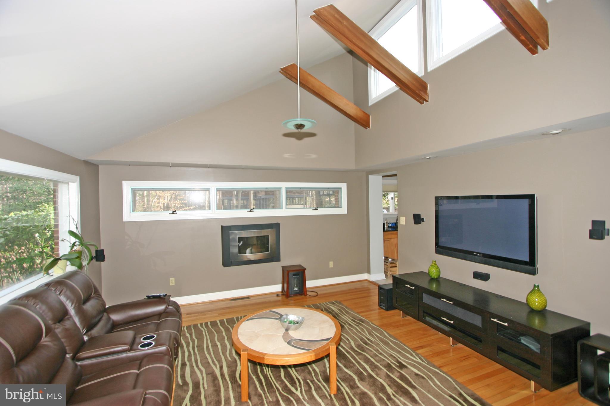 6613 Ridgeway Drive Springfield, VA 22150 - Photo 13 of 56 Family Room
