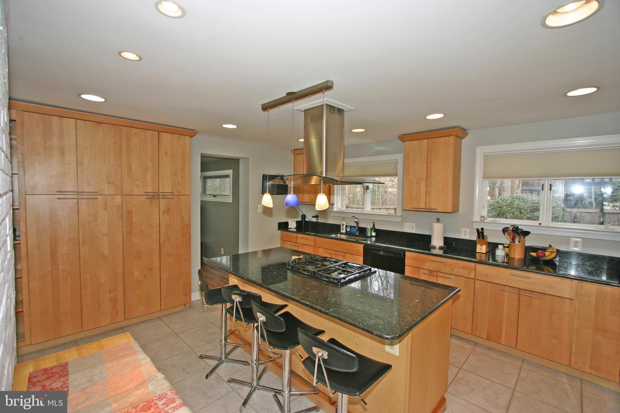 6613 Ridgeway Drive Springfield, VA 22150 - Photo 16 of 56 Kitchen with Island
