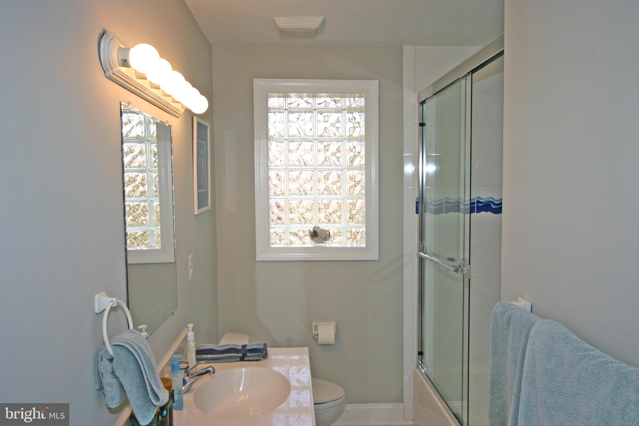 6613 Ridgeway Drive Springfield, VA 22150 - Photo 36 of 56 Hall Full Bath