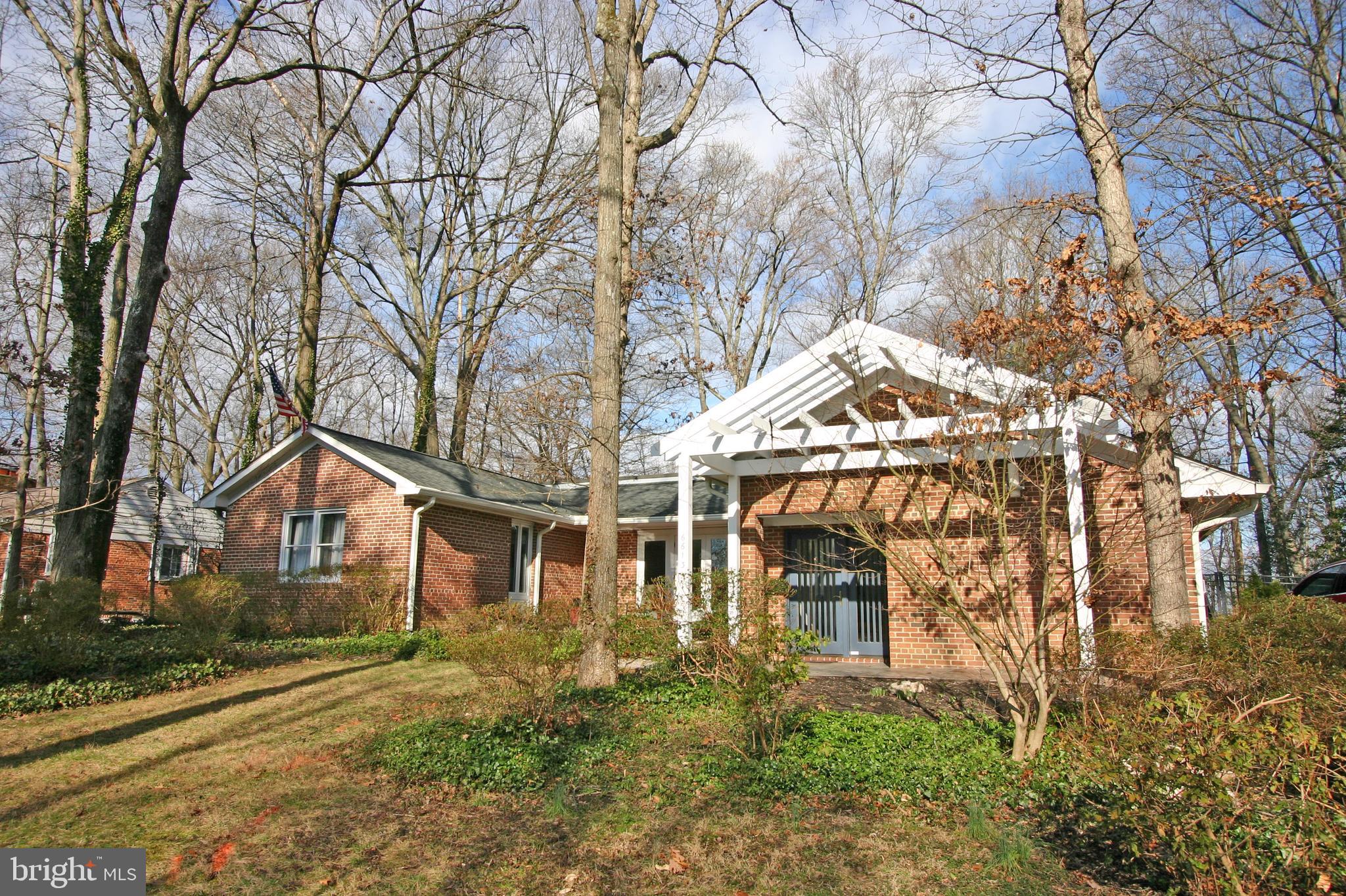 6613 Ridgeway Drive Springfield, VA 22150 - Photo 53 of 56 Front of House