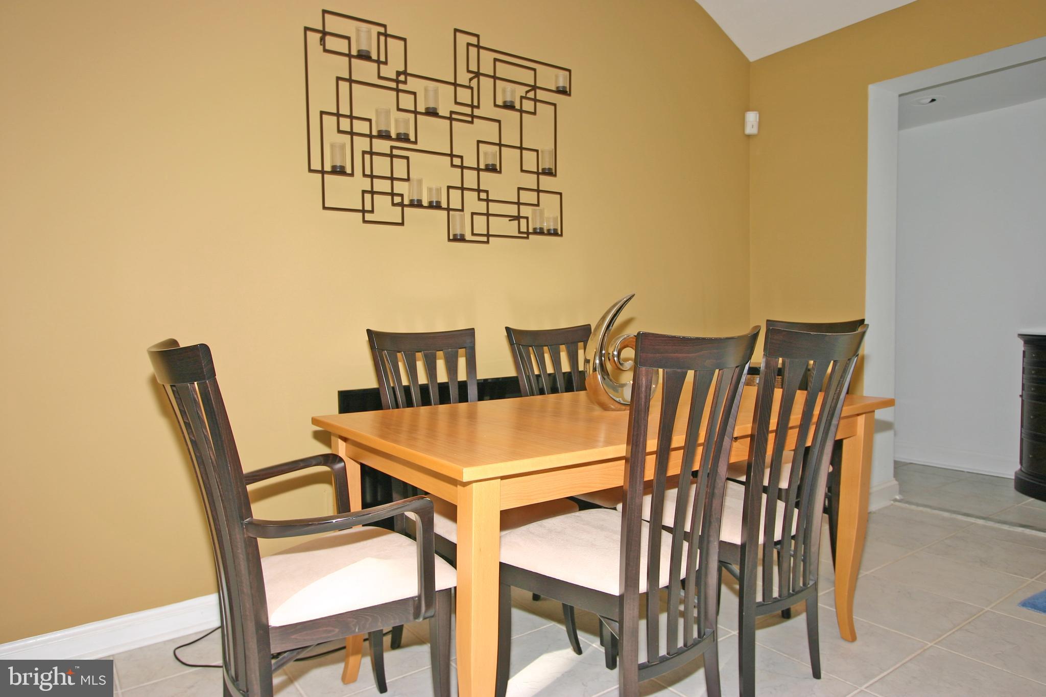 6613 Ridgeway Drive Springfield, VA 22150 - Photo 10 of 56 Dining Area