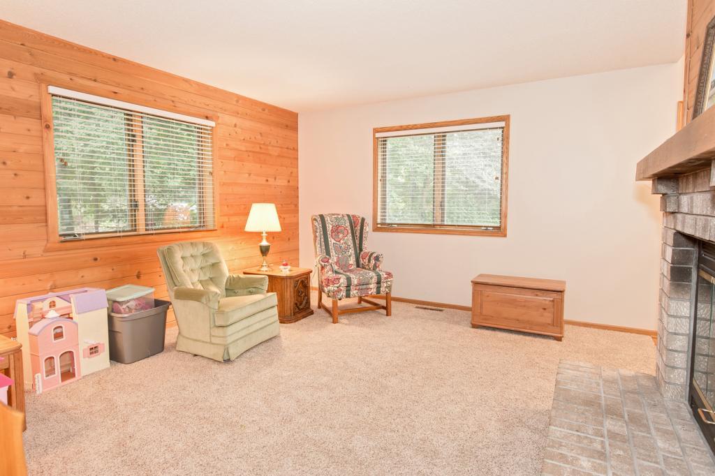 2577 Sumac Ridge White Bear Lake, MN 55110 - Photo 10 of 17 Gallery Image 10