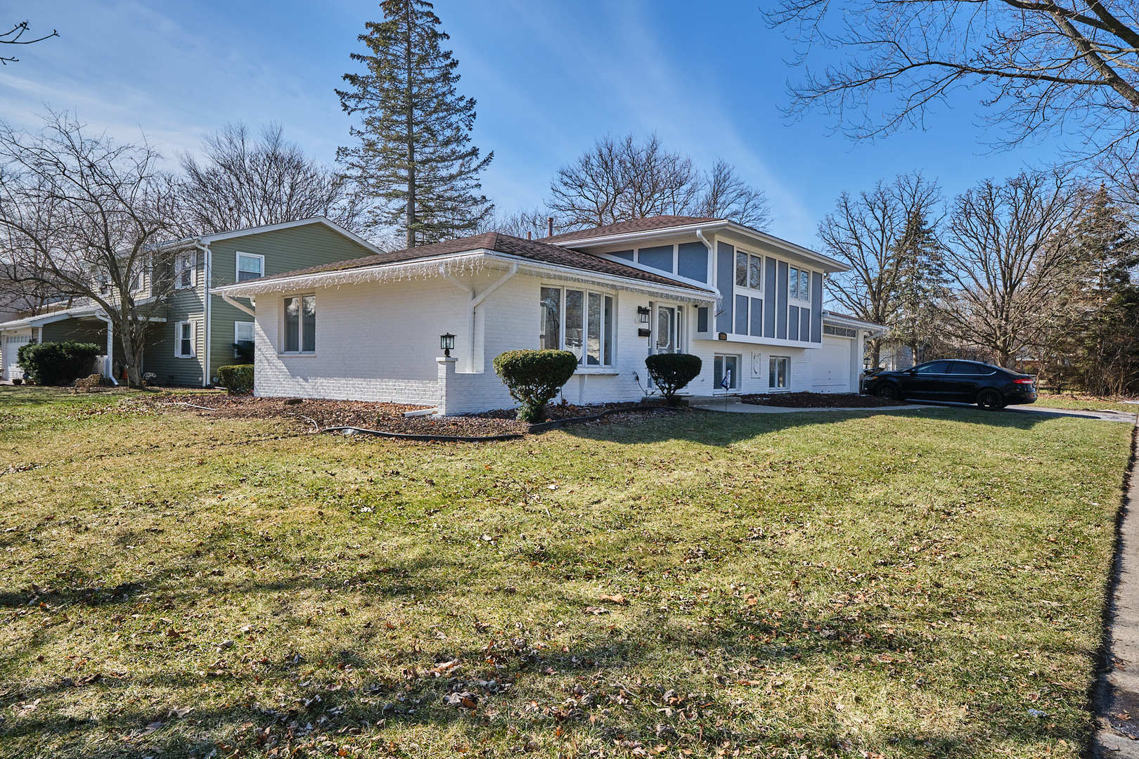 1115 Birch Road Homewood, IL 60430 - Photo 42 of 47 a house view with a garden space