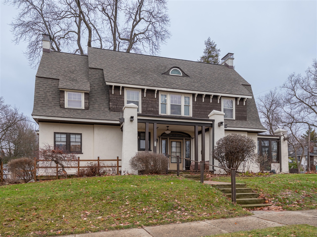 204 Monroe Street Kalamazoo, MI 49006 - Photo 1 of 36