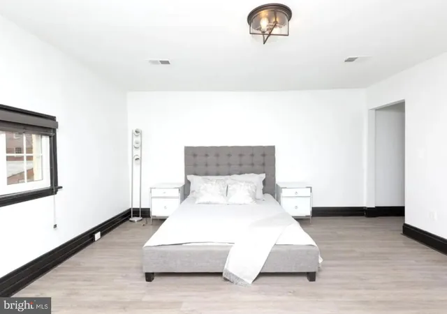 $945 | 606 Cathedral Street, Unit 3D, Baltimore, MD 21201