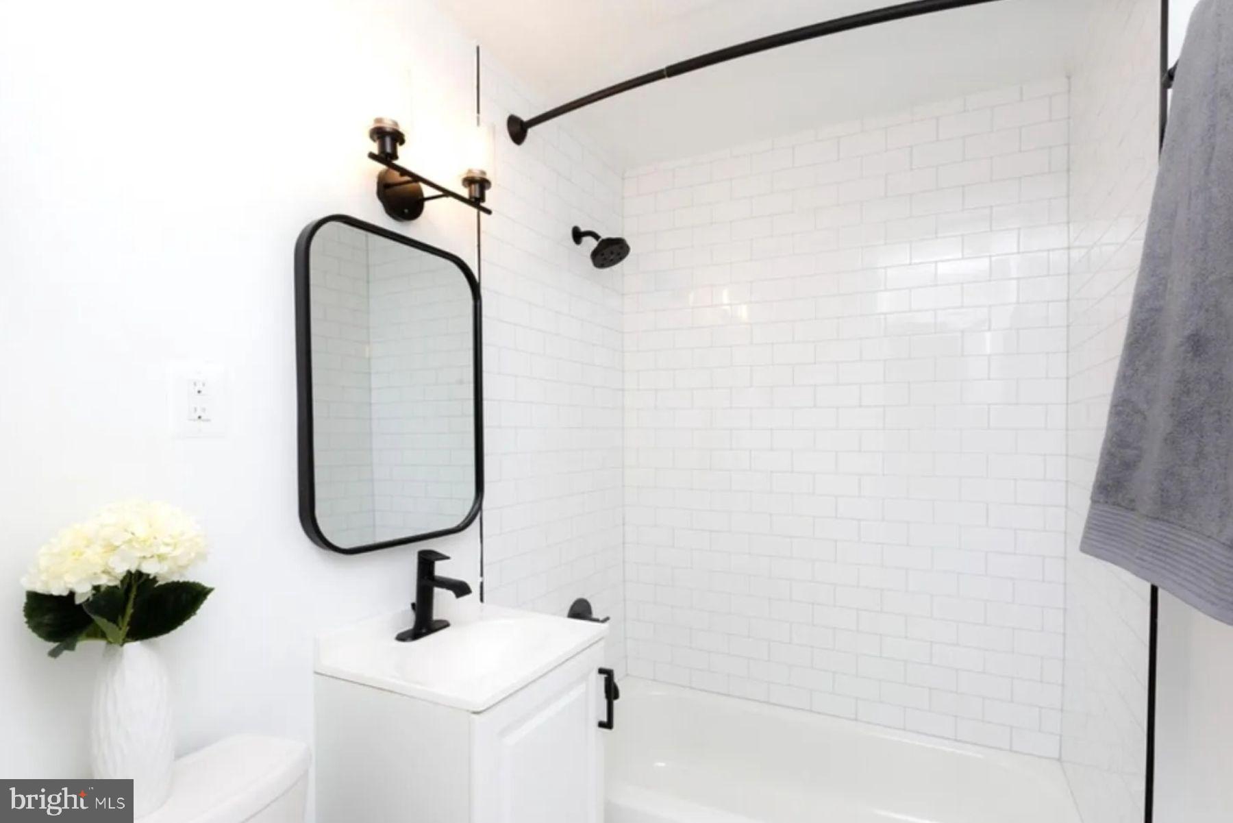 606 Cathedral Street, Unit 3D Baltimore, MD 21201 - Photo 7 of 8 Bathroom - Model Home