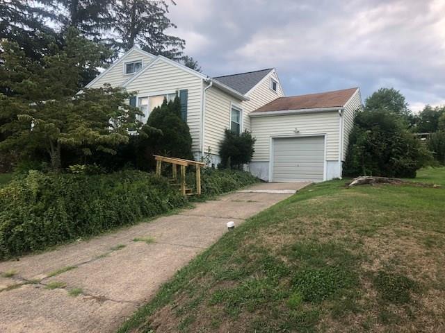 433 Constitution Street Perryopolis, PA 15473 - Photo 3 of 12