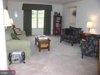 103 Longfields Way Downingtown, PA 19335 - Photo 2 of 6 Gallery Image 2